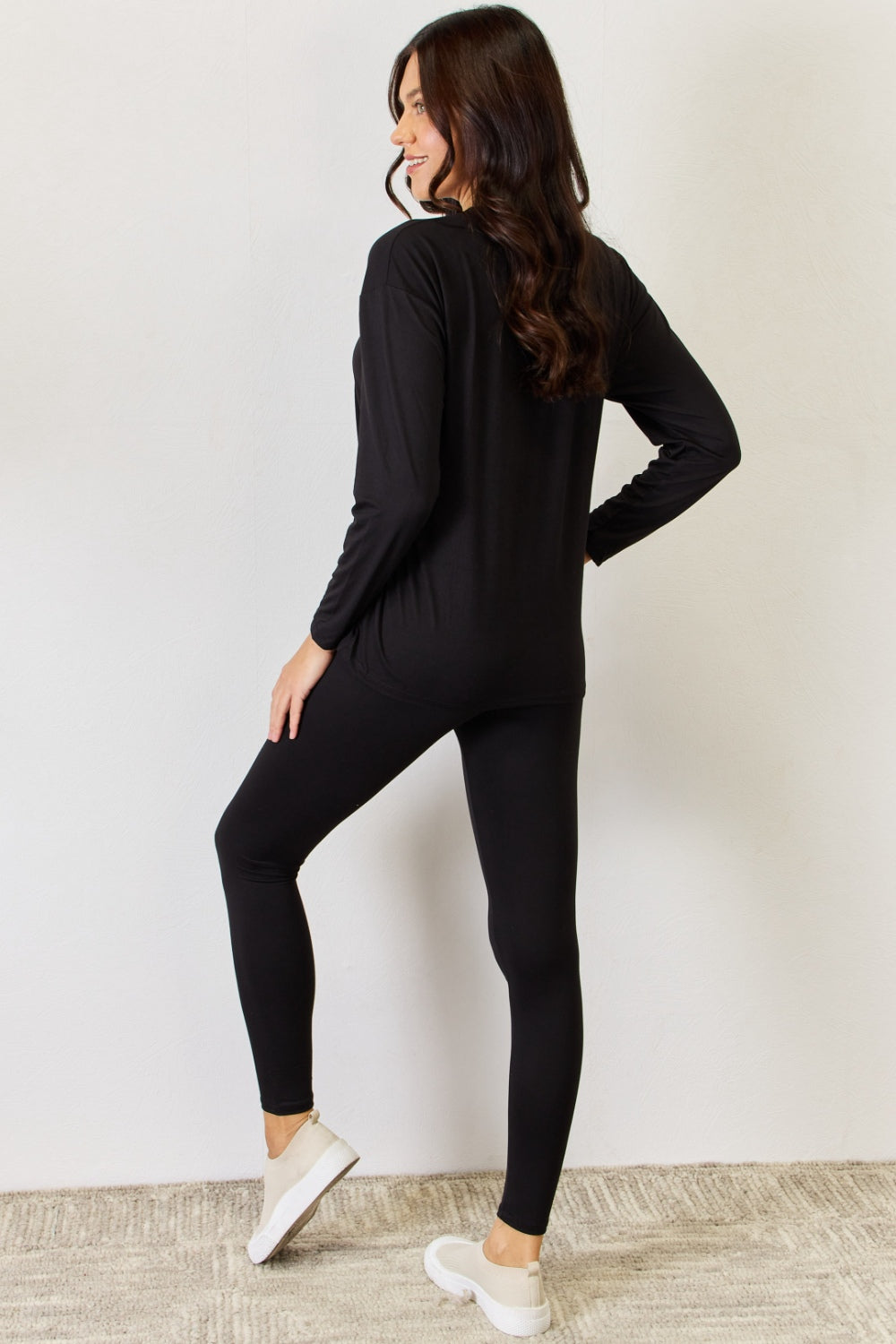 JULIA Round Neck Long Sleeve T-Shirt and Leggings Set